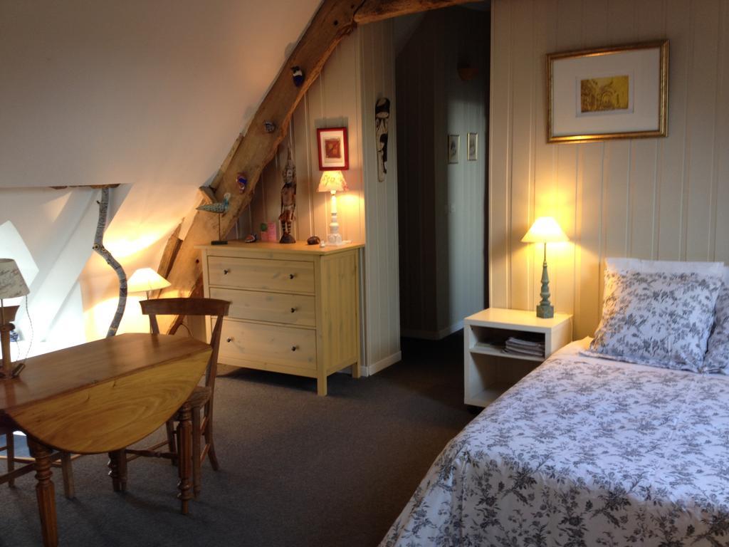 Kirribilli Bed & Breakfast Pleine-Fougeres Bilik gambar